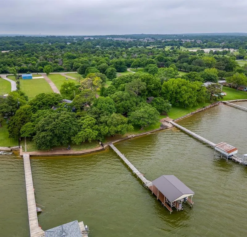 10814 Power Squadron Road, Azle TX 76020