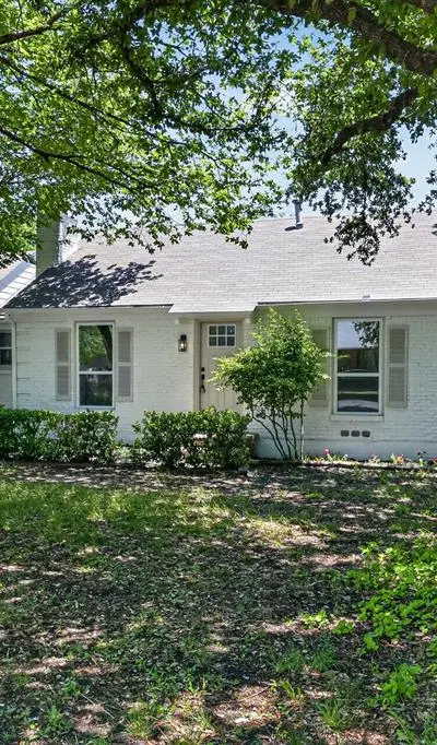 3726 Cypress Avenue, Dallas TX 75227 - Photo 2