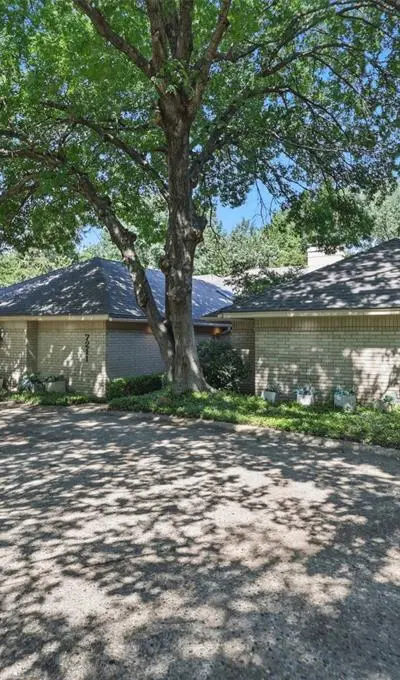 7211 Valley View Place, Dallas TX 75240