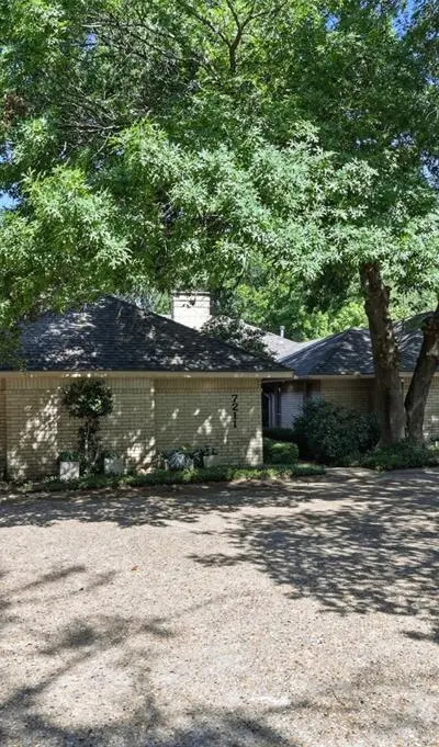 7211 Valley View Place, Dallas TX 75240 - Photo 2