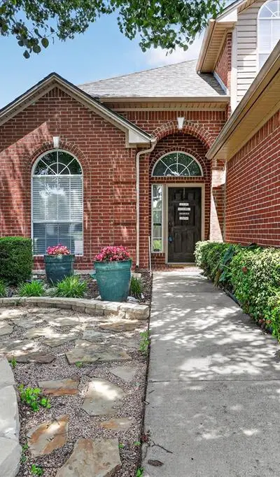 8849 Trace Ridge Parkway, Fort Worth TX 76244 - Photo 2