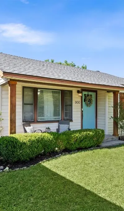 900 W Reeves, Decatur TX 76234 - Photo 2