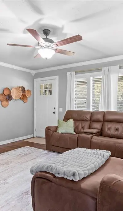 900 W Reeves, Decatur TX 76234 - Photo 5