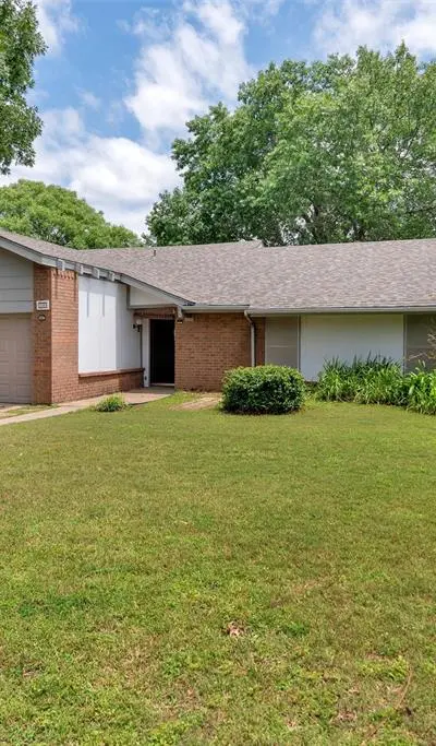 2009 Oak Creek Drive, Sherman TX 75092