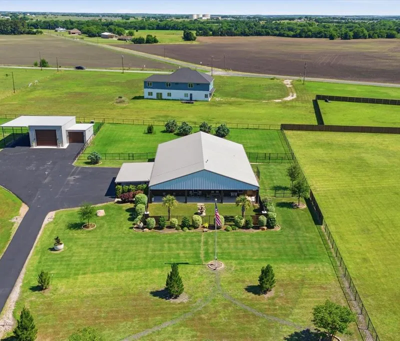 3741 E Highway 34, Ennis TX 75119