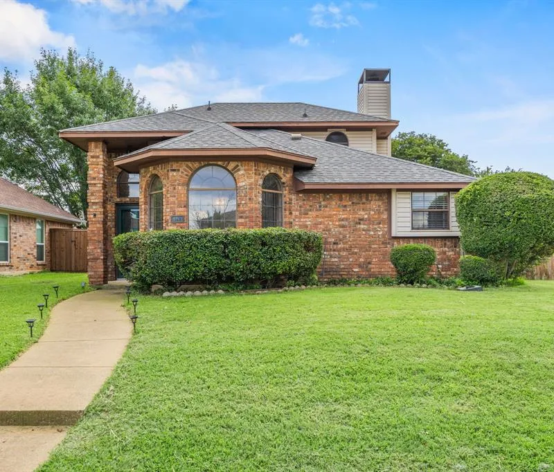 2060 Arbor Creek Drive # B, Carrollton TX 75010