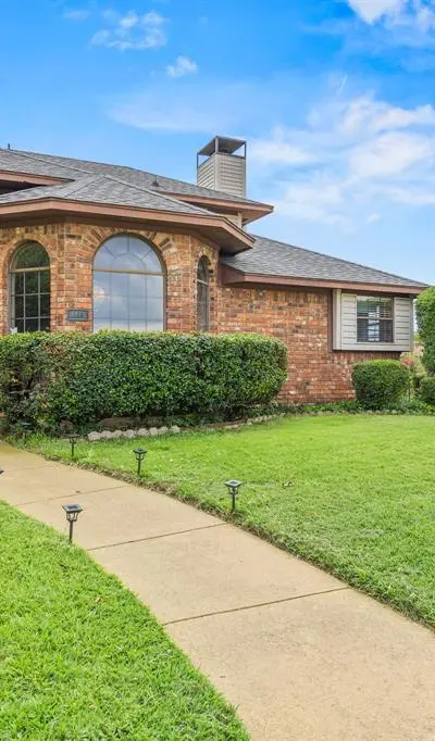 2060 Arbor Creek Drive # B, Carrollton TX 75010 - Photo 2