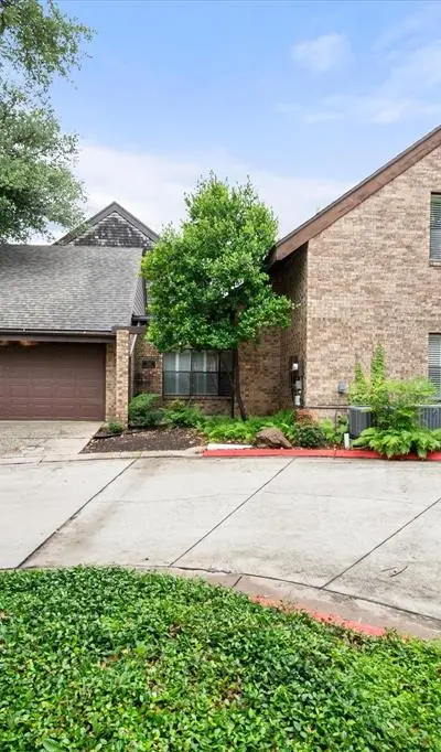 4241 Clear Lake Circle, Fort Worth TX 76109