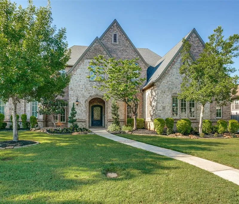 2121 Kimball Hill Court, Southlake TX 76092