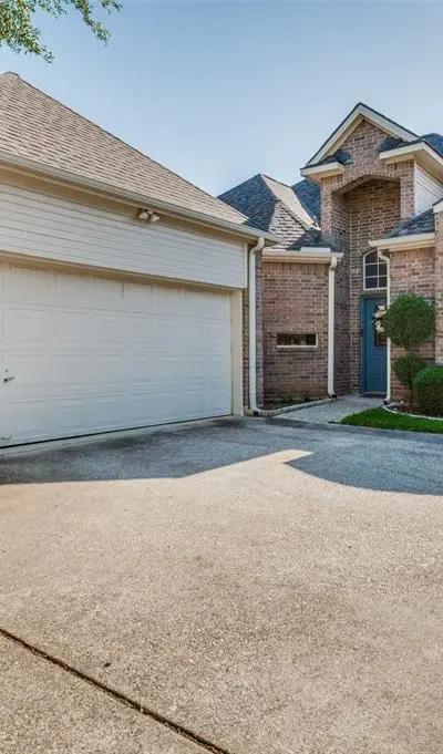 412 Hideaway Court, Euless TX 76039 - Photo 2