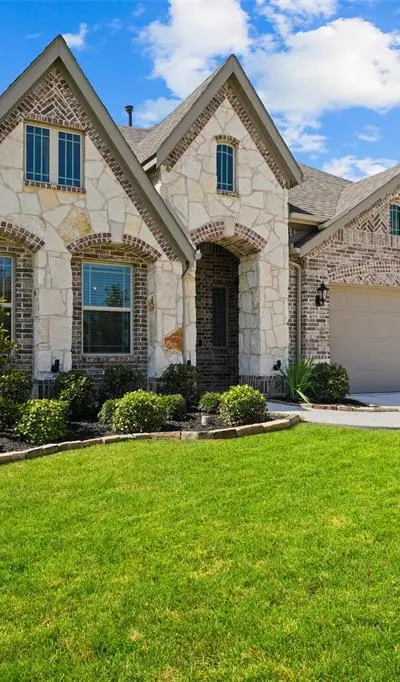 1114 Wrenwood Drive, Justin TX 76247 - Photo 2