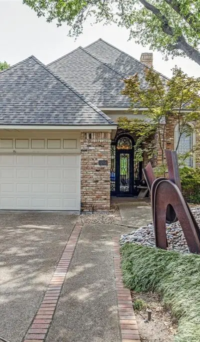 13836 Rockbend Place, Dallas TX 75240 - Photo 3