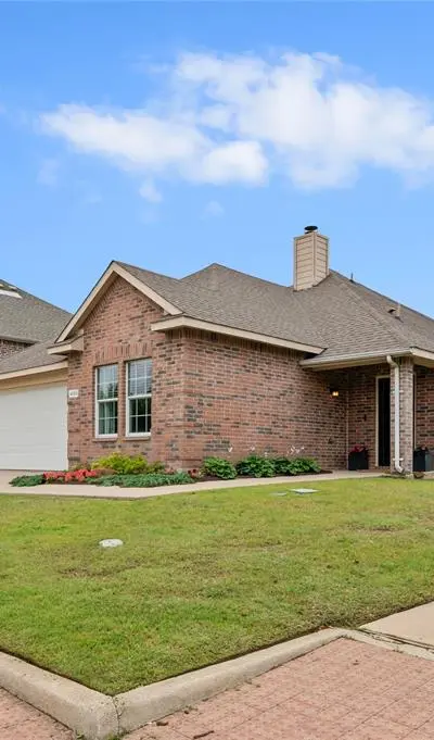 4508 Redbud Drive, Denton TX 76208 - Photo 2