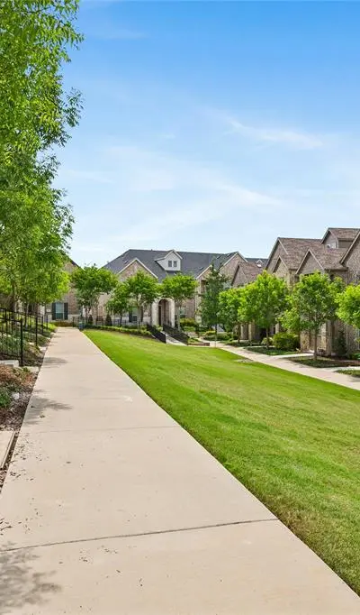 536 Ballustrade Drive, Irving TX 75039 - Photo 4
