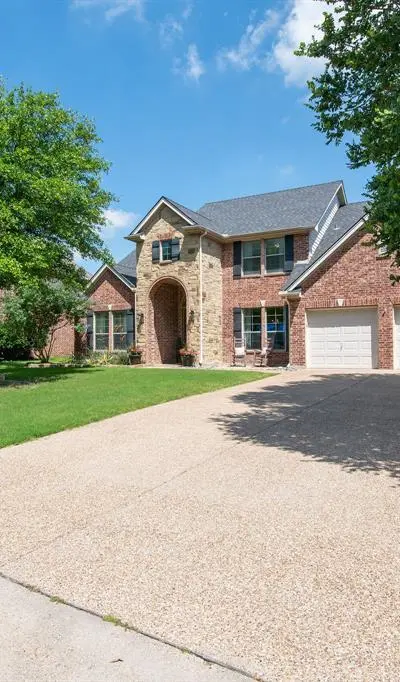 204 Country Lakes Drive, Argyle TX 76226