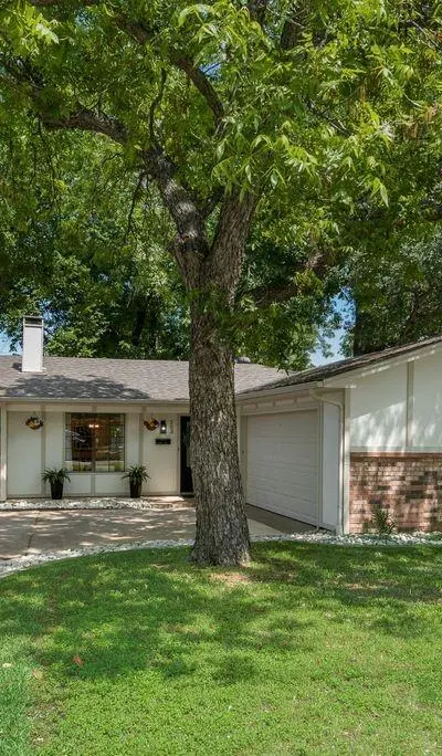 203 Sunset Court, Arlington TX 76013