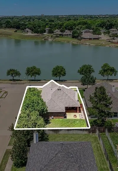 8552 Lake Springs Trail, Fort Worth TX 76053