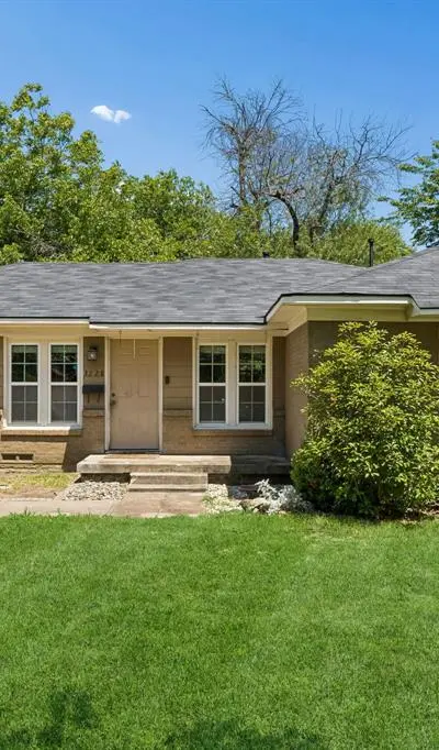 3228 E Perryton Drive, Dallas TX 75224