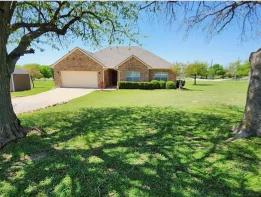 8400 Angus Drive, Justin TX 76247