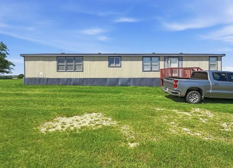 185 Private Road 4437, Rhome TX 76078
