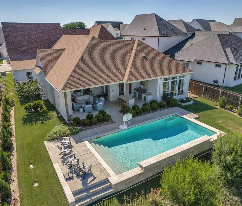 217 Catbird Trail, Aledo TX 76008