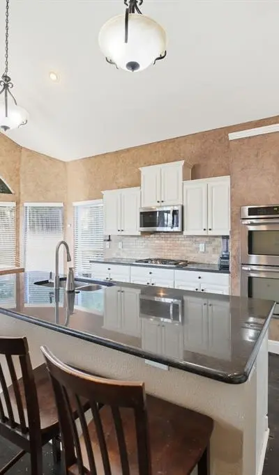 1905 Lakeway Drive, Rowlett TX 75088 - Photo 4