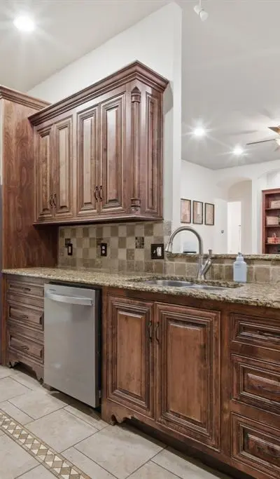 603 Cedar Drive, Pilot Point TX 76258 - Photo 4