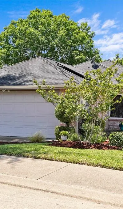231 Juniper Ridge Circle, DeSoto TX 75115