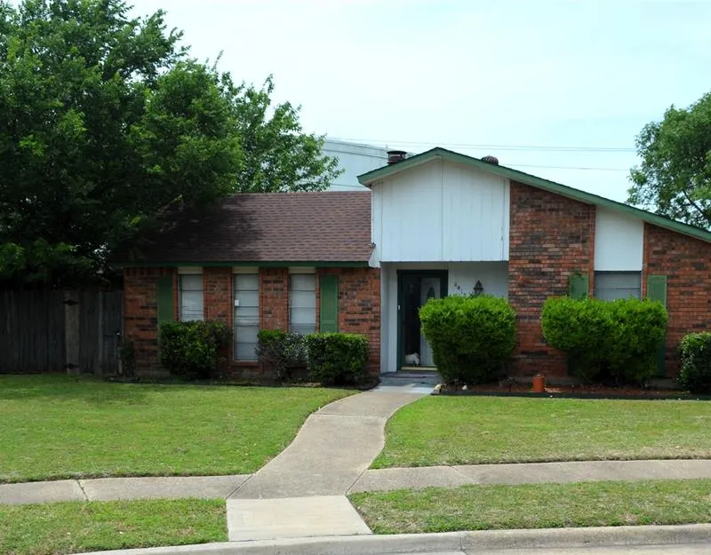 9615 Sophora Circle, Dallas TX 75249