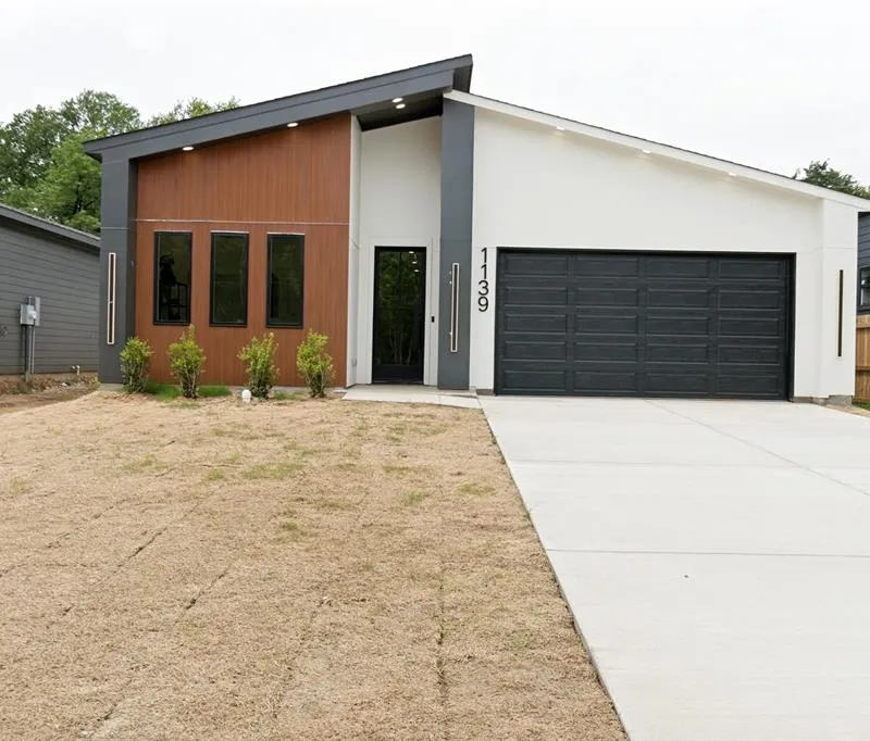 1139 Riverwood Road, Dallas TX 75217