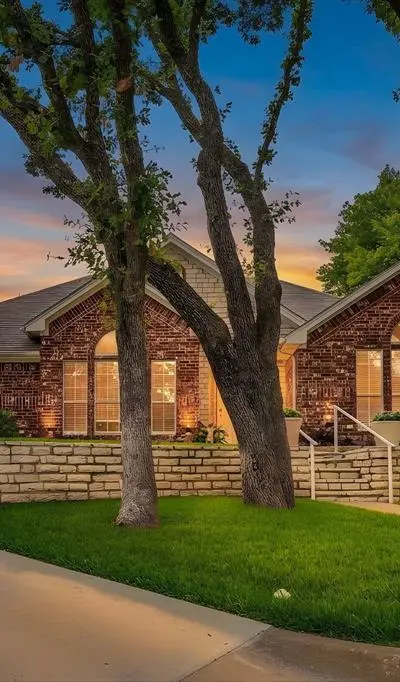 117 Countryside Court, Weatherford TX 76087