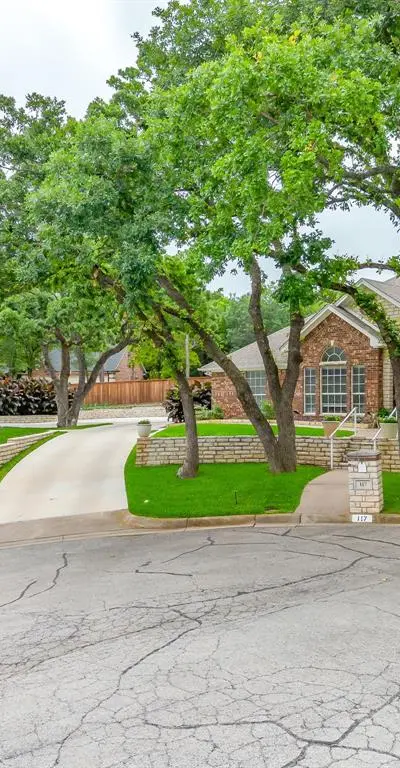 117 Countryside Court, Weatherford TX 76087 - Photo 2