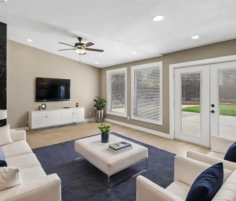 10711 Cromwell Drive, Dallas TX 75229