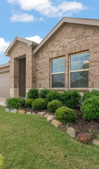 806 Peighton Court, Cleburne TX 76033 - Photo 2