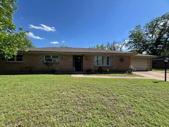 155 Chateau Drive, Fort Worth TX 76134