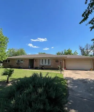 155 Chateau Drive, Fort Worth TX 76134 - Photo 3