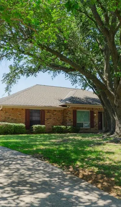 1700 Wimbleton Drive, Bedford TX 76021