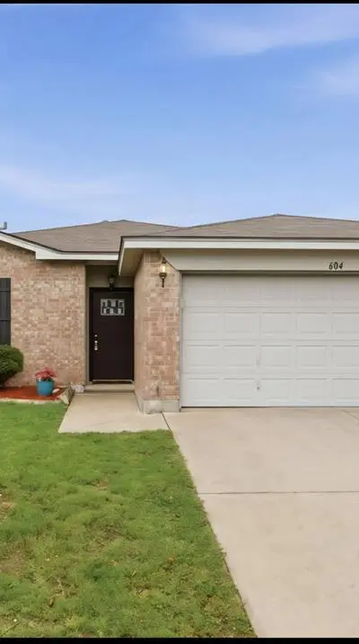 604 Bluejay Drive, Saginaw TX 76131