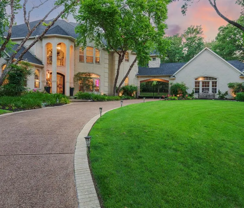 7505 Stallion Circle, Flower Mound TX 75022