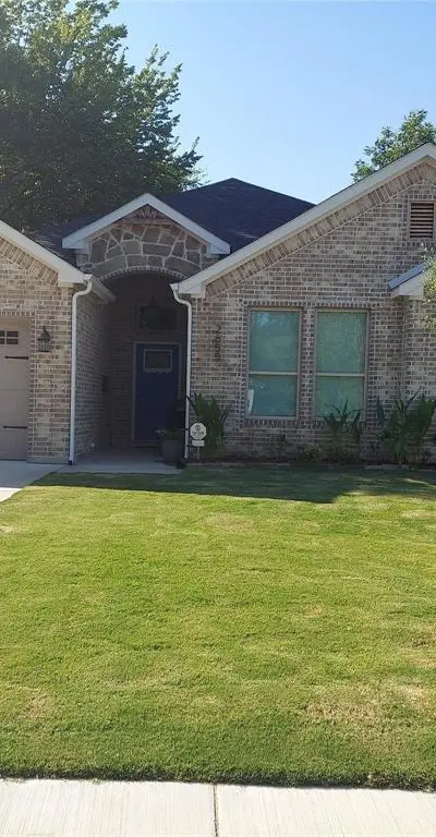 2655 Kathleen Avenue, Dallas TX 75216 - Photo 2