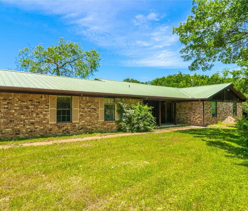 1625 Fm 3136, Cleburne TX 76031