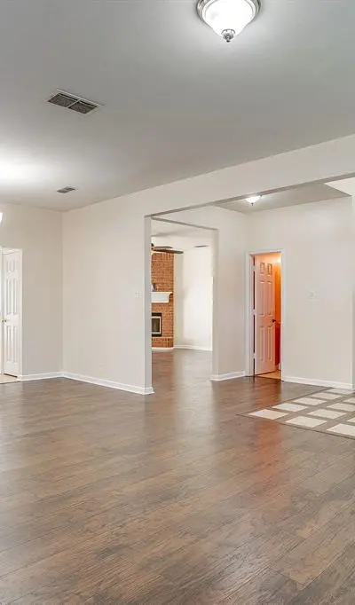 5711 Homestead Road, Arlington TX 76017 - Photo 5