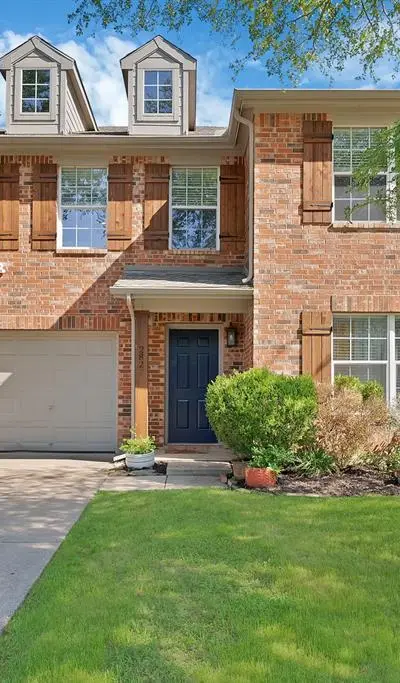 2827 Grandview Drive, Grand Prairie TX 75052