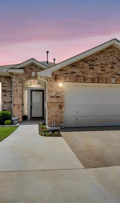 6516 Fairglen Drive, Arlington TX 76002