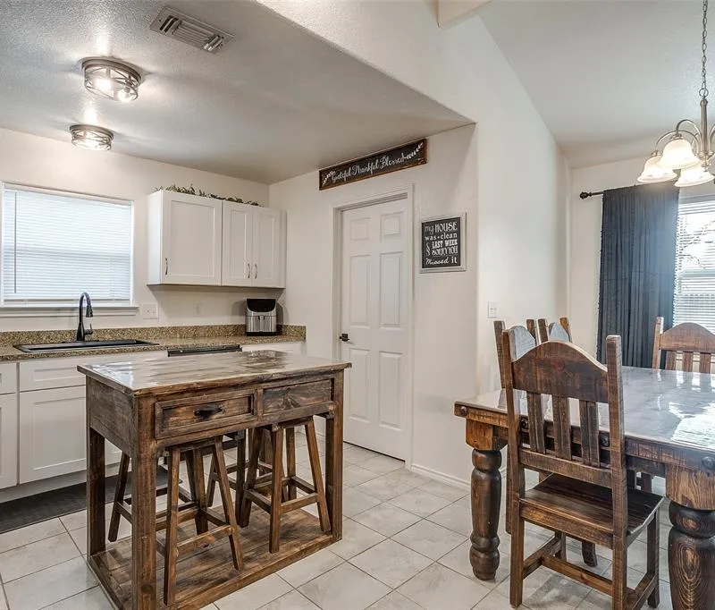 408 Whitney Court, Rio Vista TX 76093