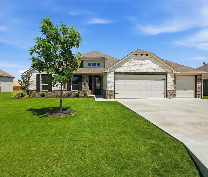 11616 Caracal Drive, Godley TX 76044