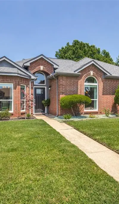 1325 Falcon Drive, Lewisville TX 75077 - Photo 2