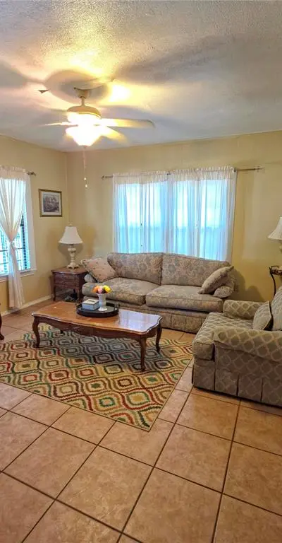 903 Cameron Avenue, Dallas TX 75223 - Photo 4