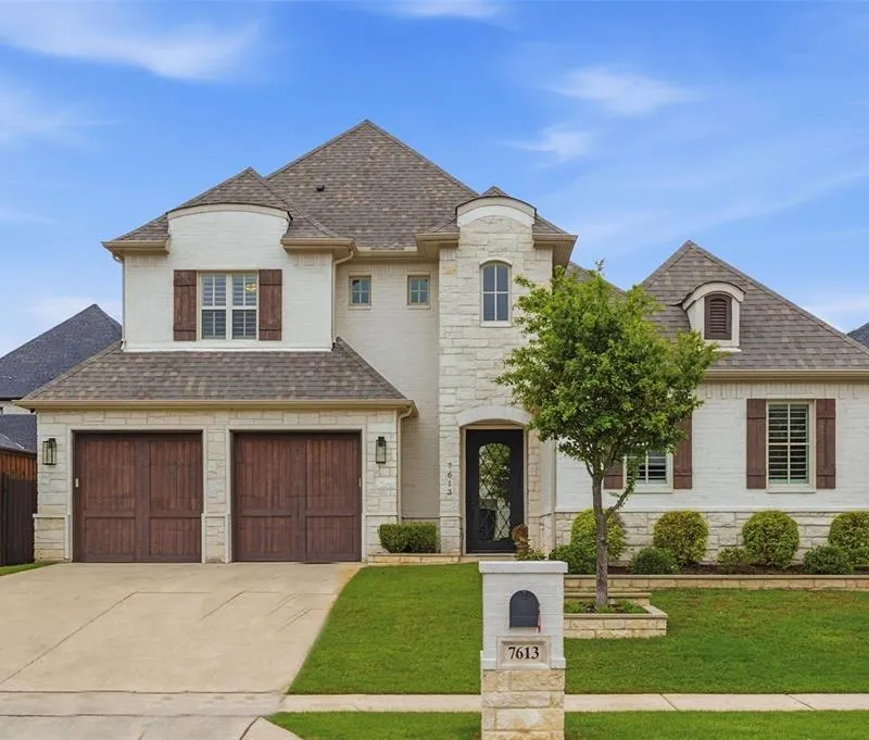7613 Ira Drive, North Richland Hills TX 76182