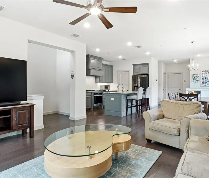 520 Ballustrade Drive, Irving TX 75039